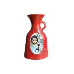Vintage français années 1960 jean de lespinasse, jdl 330, vase ovale émaillé rouge avec portrait féminin. ... Vintage français années 1960 jean de lespinasse, jdl 330, vase ovale émaillé rouge avec portrait féminin. ...