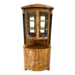 Vitrine d angle biedermeier en loupe de bouleau Vitrine d angle biedermeier en loupe de bouleau