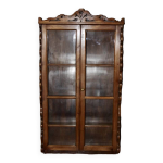 Vitrine en noyer xix