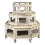 Vitrine octogonale monumentale en teck ancien Vitrine octogonale monumentale en teck ancien