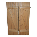 Volet en bois double battants repliable Volet en bois double battants repliable