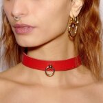 The sinners collier fin anneau rouge rouge
