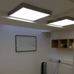 Tsong kit en saillie noir pour panneau led 60x60 slim