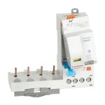 Bticino bloc diffrentiel disjoncteur 4p ac 32a 300ma 2 modules g44ac32