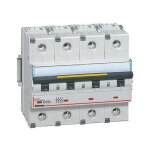 Disjoncteur thermo - magntique bticino 40a 4 ples 16ka courbe d 6 modules ft84d40