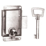 Serrure vitrines  pattes largeur 40 mm zingu vachette 11221000