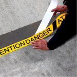 Axess industries bande antid�rapante � attention danger �
