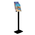 Porte - brochures et revues plexiglass - cristal sur pied noir - 3 cases a4 Porte - brochures et revues plexiglass - cristal sur pied noir - 3 cases a4