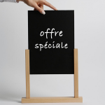 Porte - visuel / menu socle bois 2 montants ardoise 1 / 3a4 210x105