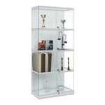 Vitrine expo fond blanc toit verre