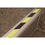 Nez de marche alu avec bande antidrapante photolum et fluo