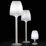 Lampe vases vondom design blanche h220