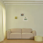 Canap� droit 3 places en velours beige chin�
