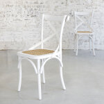 Lot de 2 chaises en bois d'acajou et rotin