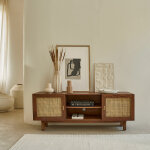 Meuble tv en manguier massif finition noyer et cannage 140 cm Meuble tv en manguier massif finition noyer et cannage 140 cm