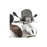 Pare - brise givi piaggio 125 / 150 medley 16 - 18 fumé Pare - brise givi piaggio 125 / 150 medley 16 - 18 fumé