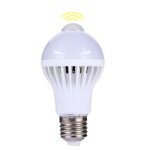Ampoule led � capteur de mouvement infrarouge e27 5w, distance du capteur: 4 - 6m, ac 85 - 265v