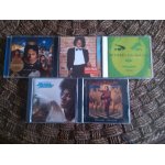 5 cd de michael jackson + 1 dvd + 1 livre