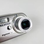 Appareil photo compact samsung digimax a4 compact - 4. 0 mp - 3x zoom optique - flash 16 mo