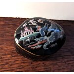 Boite a musique en porcelaine - the franklin mint  swan lake  : le lac des cygnes