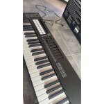 Clavier midi lauchkey 61 mk3 Clavier midi lauchkey 61 mk3