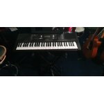 Clavier yamaha e363 avec pied et pédale sustain Clavier yamaha e363 avec pied et pédale sustain