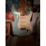 Fender stratocaster sonic blue 1998 Fender stratocaster sonic blue 1998