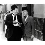 Grand film super 8 mm laurel et hardy : les godillots son lourds (lgionnaires), volontaires (au front, ...
