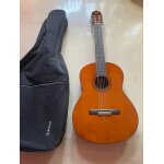 Guitar classique yamaha taille moyenne