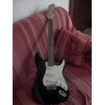 Guitare electrique squier strat by fender Guitare electrique squier strat by fender