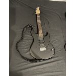Guitare electrique yamaha avec accessoires