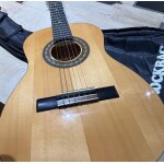 Guitare taille enfant avec housse