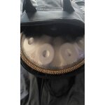 Hang drum en acier inoxydable avec sa housse renforc�e et son pied amovible.