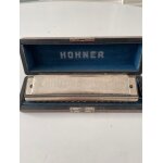 Harmonica chromonika iii dans sa boite