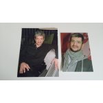 Lot de 2 photos tirage numerique brillant du chanteur gregoire