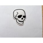 Patch t�te de mort a coudre