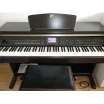 Piano clavinova cvp 401 en bon etat.