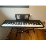 Piano droit electronique (yamaha)