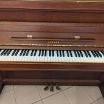 Piano yamaha droit annes 90