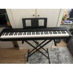 Piano yamaha p - 45 avec housse stand