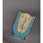 Pin's fanfare instrument de musique lyre harmonie municipale de artenay ville du loiret 45ref 1823