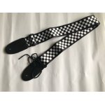 Sangle guitare nylon damier noir et blanc
