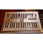 Synthe tr�s bonne etat f44c;