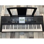 Synthetiseur yamaha psr e223 Synthetiseur yamaha psr e223