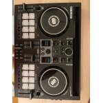 Table de mixage reloop avec casque