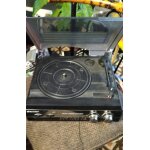 Tourne disque roadstar ttr - 8633 turntable with radio.
