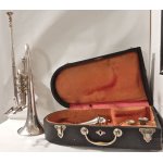 Trompette avec etui et accessoires