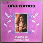 Una ramos poup�e de porcelaine