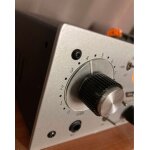 Universal audio 710 twin - finity prampli micro hybride
