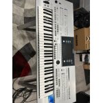 Yamaha tyros 4 - clavier arrangeur 61 touches Yamaha tyros 4 - clavier arrangeur 61 touches